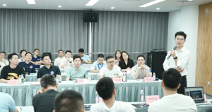 CJNOO Hosts Heavy-Duty Truck Charging Summit in Shanghai